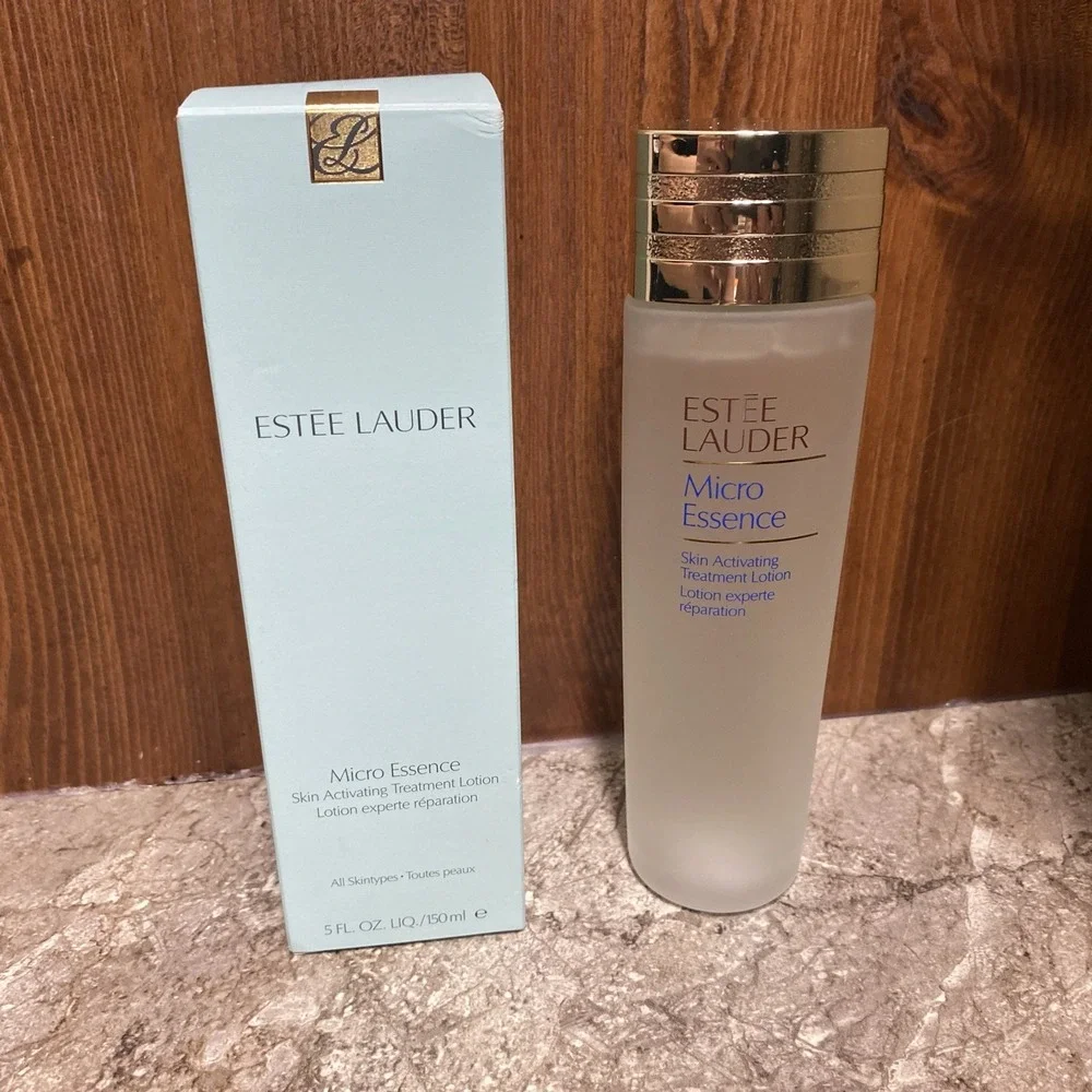 Estee Lauder‎ Radiant Cleanser and Exfoliant